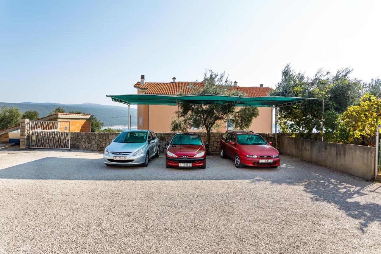 Apartments With A Parking Space Kornic, Krk - 5306 ภายนอก รูปภาพ