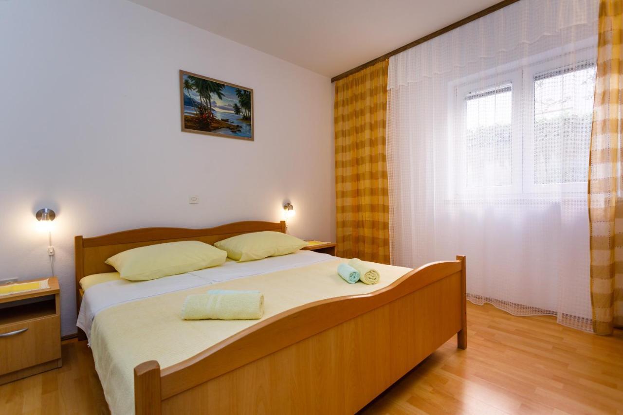 Apartments With A Parking Space Kornic, Krk - 5306 ภายนอก รูปภาพ